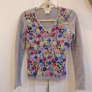Talbots 100% lambs wool flower embroidered grey sweater size small / petite